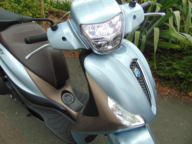 Piaggio Medley 125 2024 1owner 954 dry weather miles unmarked immaculate p/ex ok