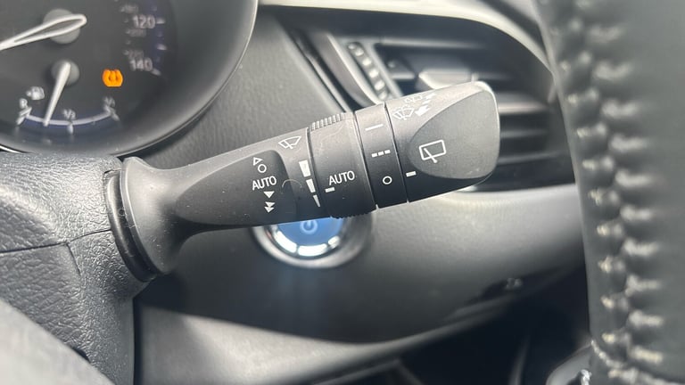 2022 Toyota C-HR 1.8 Hybrid Design 5dr CVT Hybrid Hatchback Hatchback Hybrid Automatic