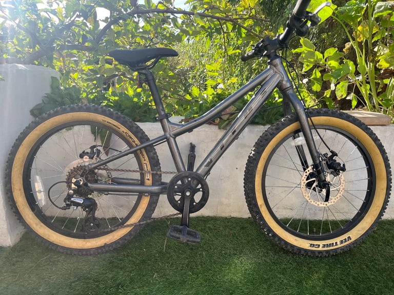 image for Kids Bike - vitus 20+