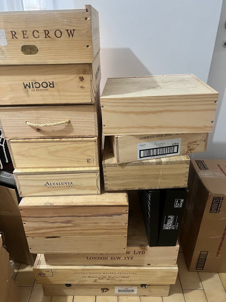 Wooden wine boxes