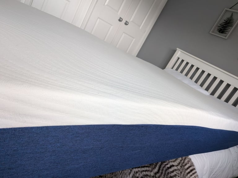 Small double memory foam mattress