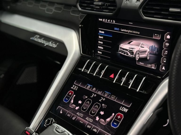 2019 69 LAMBORGHINI URUS 4.0 V8 BITURBO SUV 5DR PETROL AUTO 4WD EURO 6 (650 PS)
