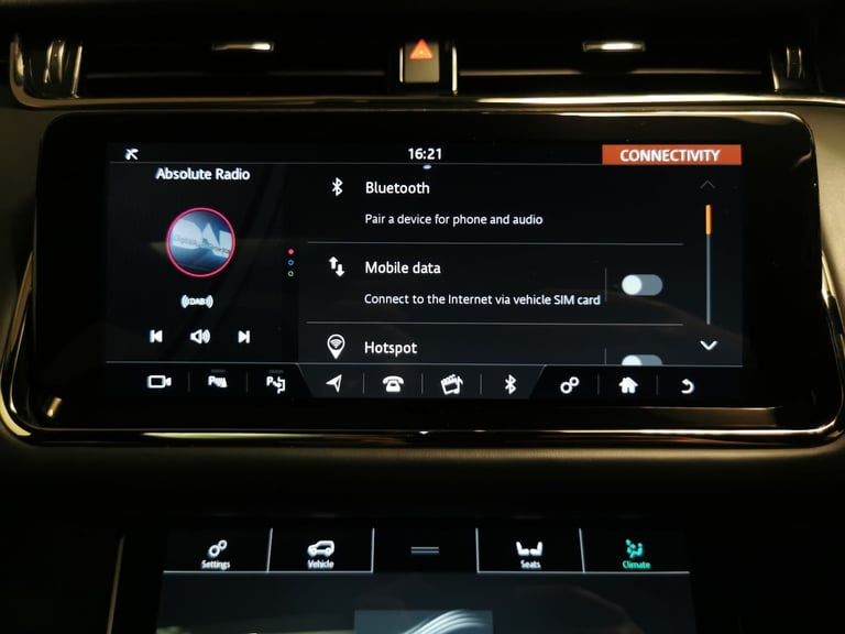 2020 Land Rover Range Rover Evoque 1.5 P300e 12.2kWh R-Dynamic HSE SUV 5dr Petrol Plug-in Hybrid ...