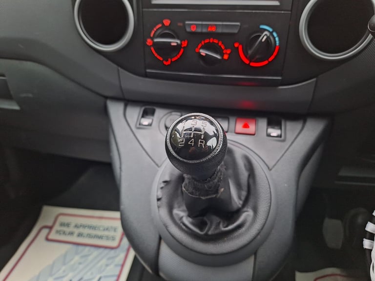 2017 Peugeot Partner 1.6 BlueHDi 651 Professional Panel Van 5dr Diesel Manual L1 (112 g/km, 73.9 ...