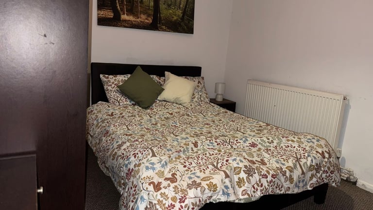 Furnished Large Double Rooms for rent