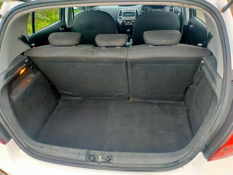 Hyundai, I20, Hatchback, 2013, Manual, 1248 (cc), 5 doors