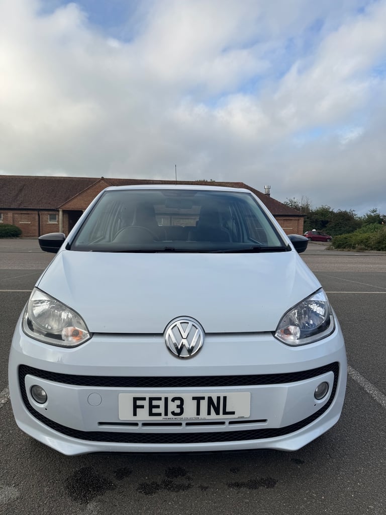Volkswagen, UP, Hatchback, 2013, Manual, 999 (cc), 3 doors