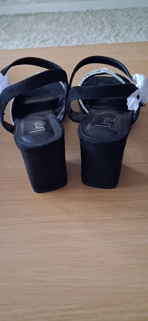 image for Nearly new and new footwear