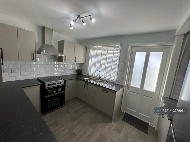 3 bedroom house in Mozart Close, Basingstoke, RG22 (3 bed) (#2678981)