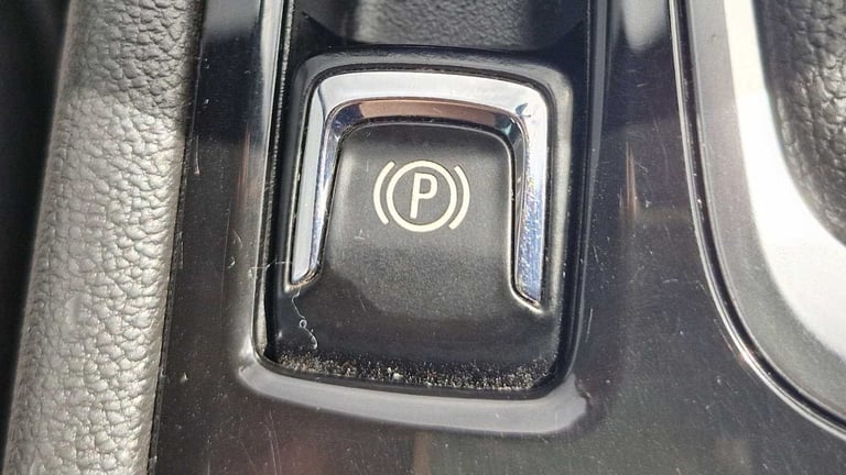 2018 Vauxhall Insignia 2.0 Turbo D SRi Vx-line Nav 5dr HATCHBACK DIESEL Manual