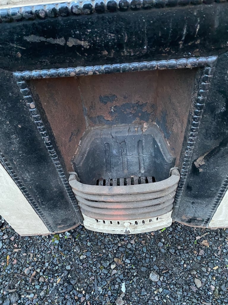 Edwardian Coalbrookdale cast iron fireplace 