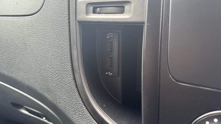 2021 Mercedes-Benz Vito 110CDI Progressive Panel Van FWD L2 Eu6 102 PANEL VAN Diesel Manual