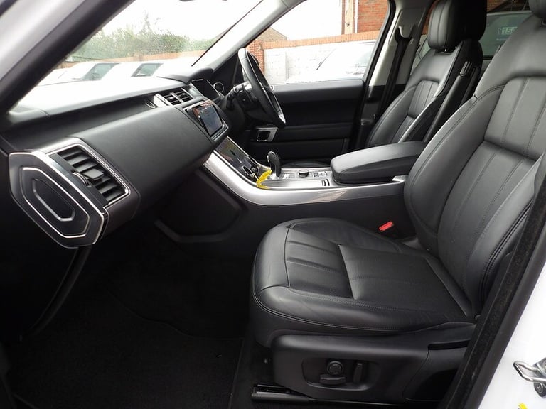 2019 Land Rover Range Rover Sport 3.0 SDV6 HSE 5dr Auto ESTATE DIESEL Automatic