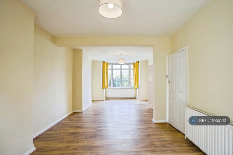 image for 3 bedroom house in Hampton Road, Croydon, CR0 (3 bed) (#1055102)