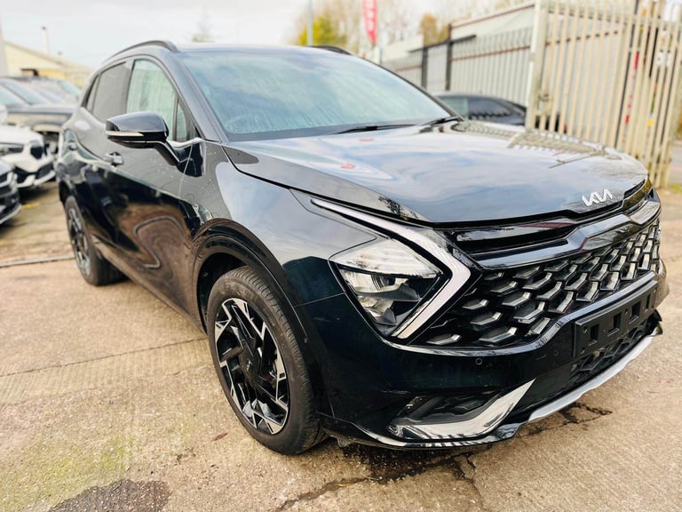 BREAKING KIA SPORTAGE GT 2024 PHEV 1.6 PETROL AUTOMATIC