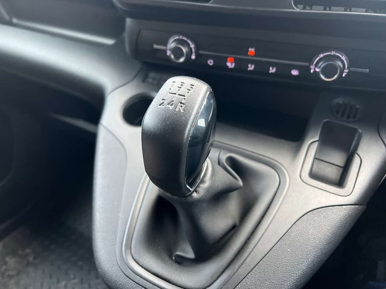 2020 Vauxhall Combo 1.5 Combo 2000 Sportive S/S Panel Van Diesel Manual