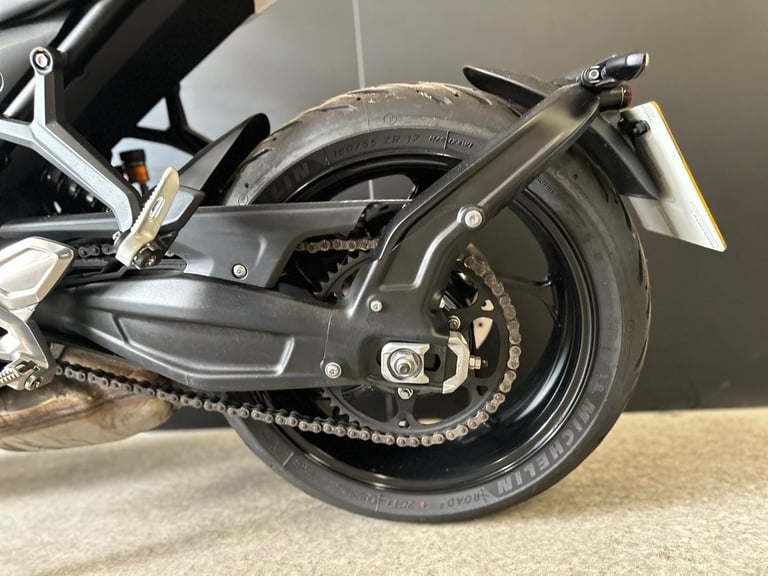 STUNNING ONE OWNER 2022/72 TRIUMPH TRIDENT 660 MOTORCYCLE 