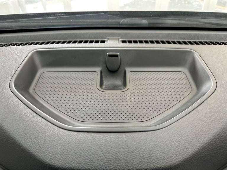 2016 Nissan Navara 2.3 dCi Tekna Pickup Double Cab 4dr Diesel Auto 4WD Euro 6 (190 ps) PICKUP Die...