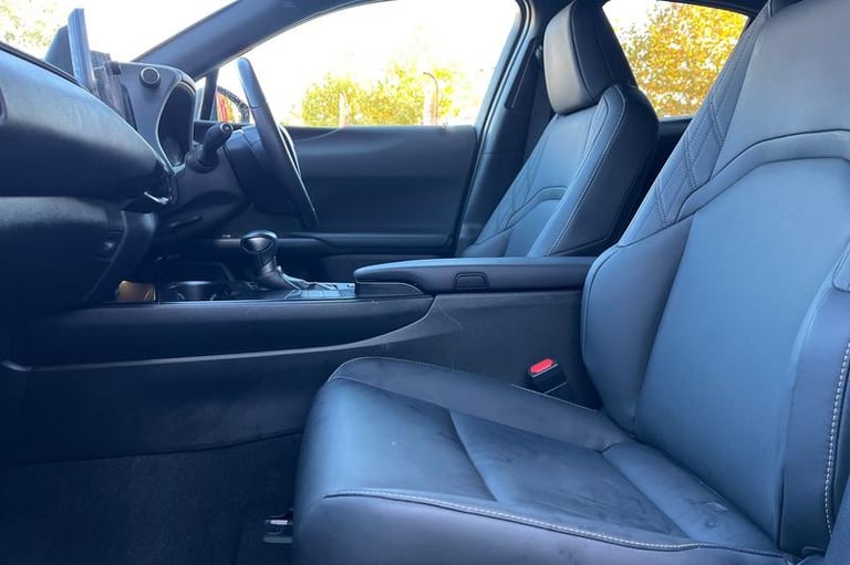 2023 Lexus UX 250h 2.0 F-Sport Design 5dr CVT ESTATE PETROL/ELECTRIC Automatic