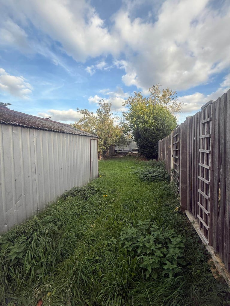HMO licensed property for 5 under the borough of Hounslow 