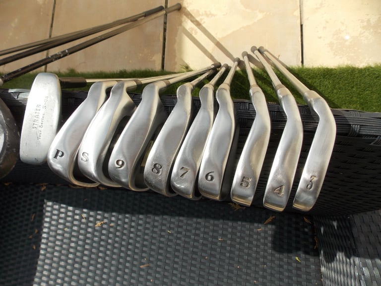 Mens Right Handed Knight Tour Series Golf Club Set + Bag, Balls and Tees