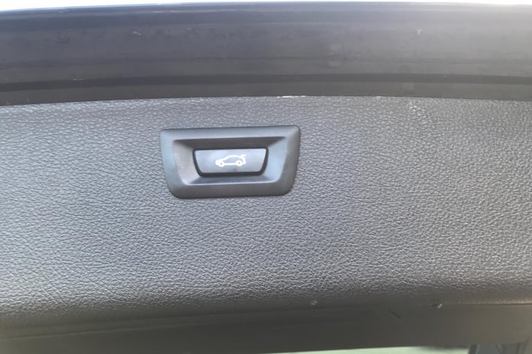  BMW 3 Series Touring 2.0 320i M Sport Touring 5dr Petrol Auto Euro 6 s/s 184 Ps