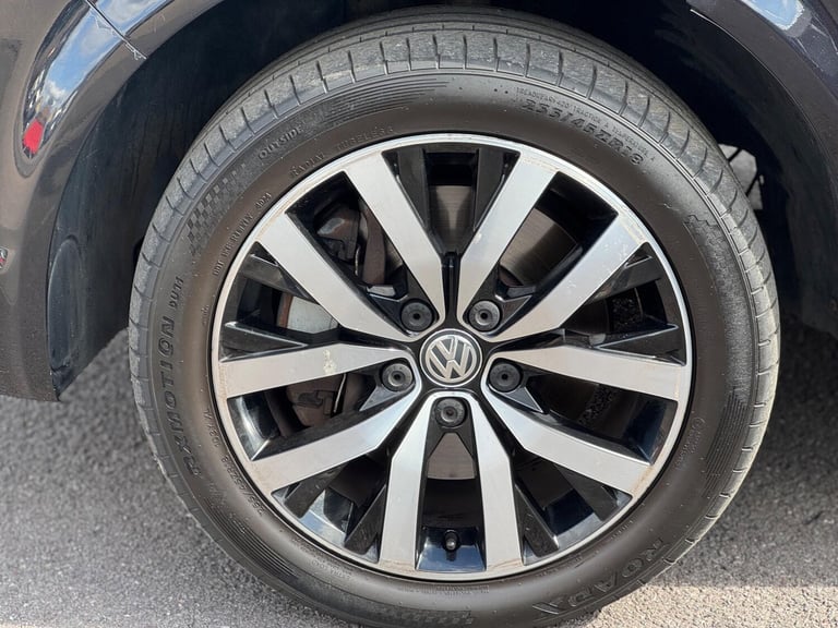 2017 Volkswagen Caravelle 2.0 BiTDI BlueMotion Tech Executive DSG Euro 6 (s/s) 5dr MPV Diesel Aut...