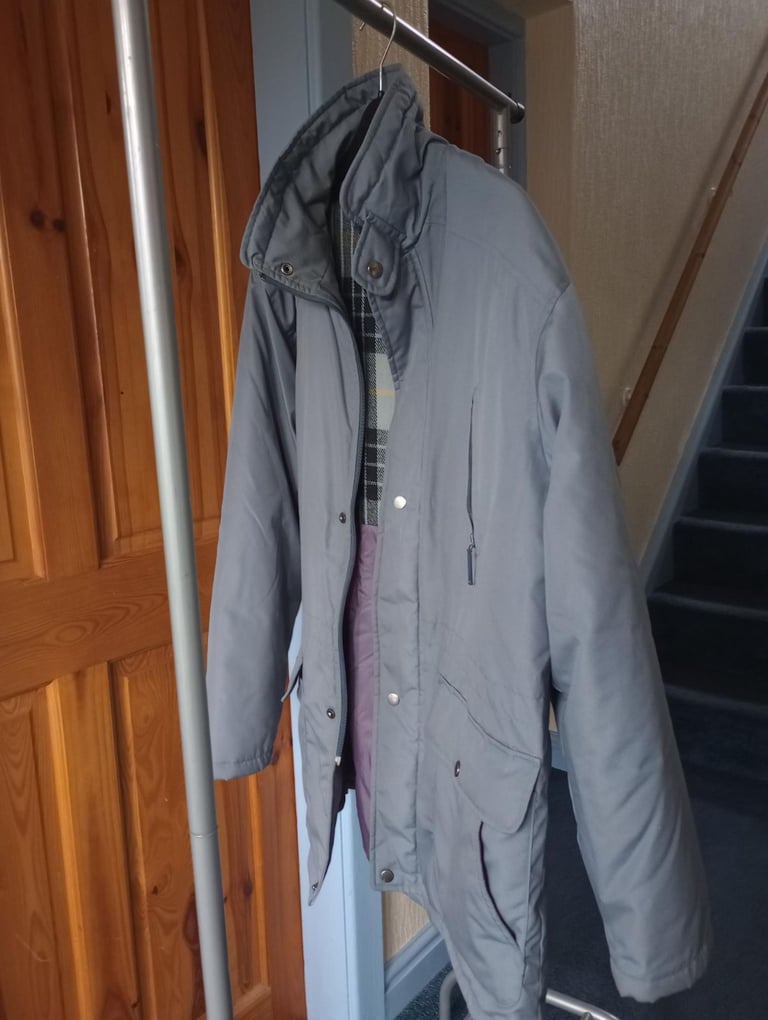 Men’s Greenwoods Winter Coat –  Size S 