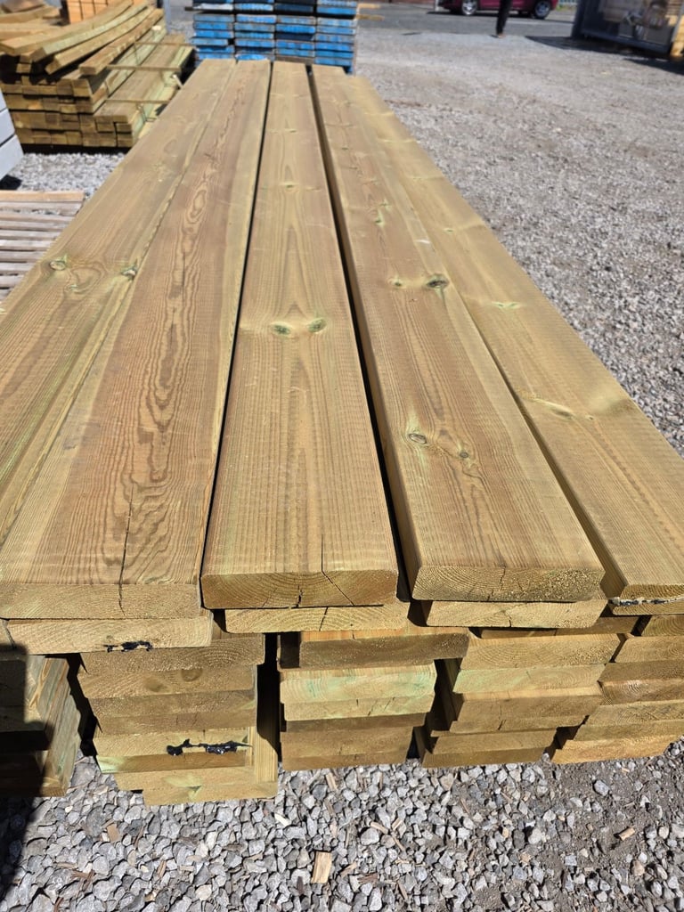  TIMBER JOISTS & DECKING BOARDS