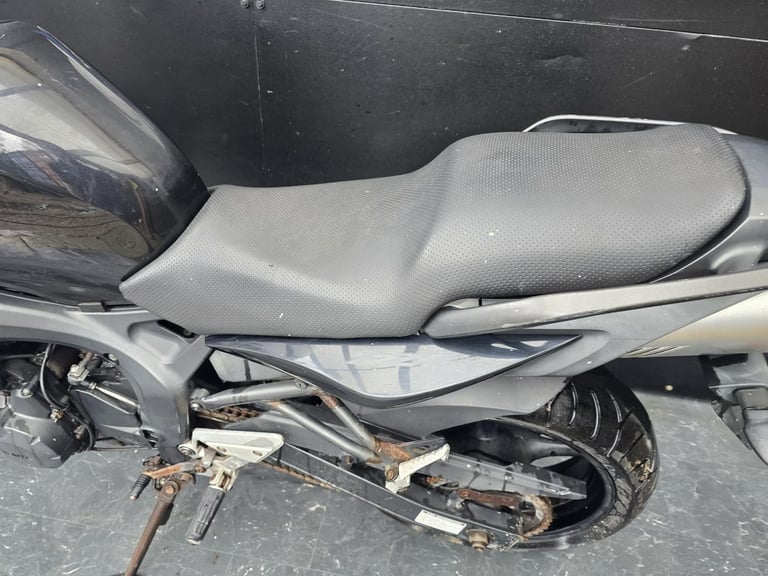 YAMAHA FZ6 PROJECT BIKE HPI CLEAR 1 OWNER