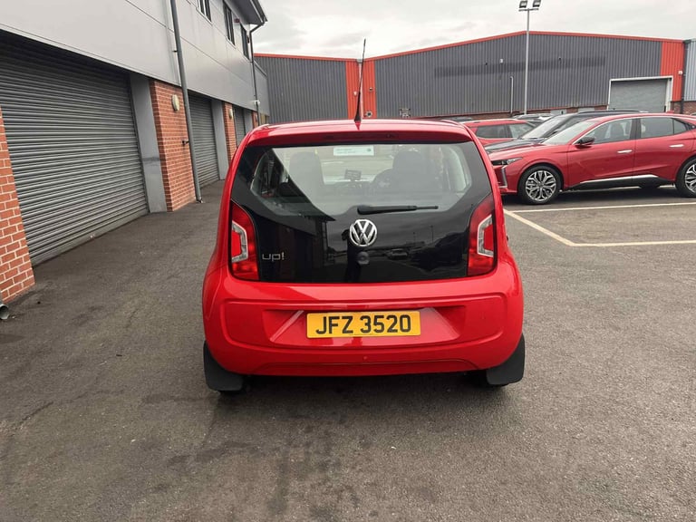 Volkswagen, UP, Hatchback, 2012, Manual, 999 (cc), 3 doors