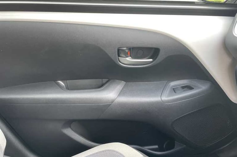 2021 Toyota AYGO 1.0 VVT-i x-play Hatchback 5dr Petrol Manual Euro 6 (Safety Sense) (71 ps) Hatch...