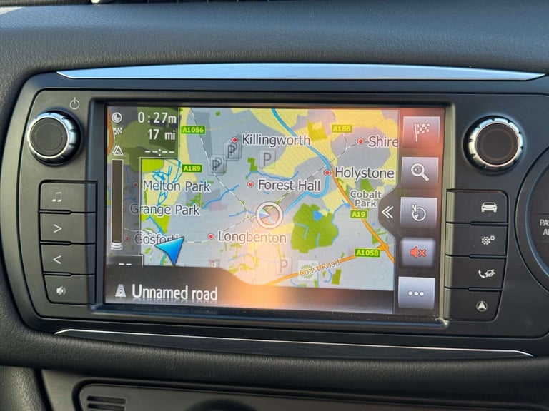 2017 Toyota Yaris 1.3 Yaris Design VVT-i 5dr - NATIONAL DELIVERY* Hatchback Petrol Manual