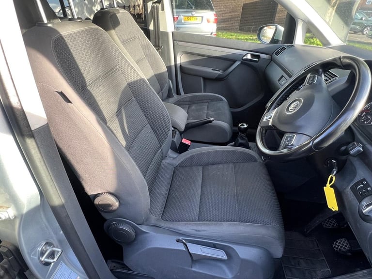 2011 Volkswagen Touran 1.6 TDI 105 SE 5dr MPV Diesel Manual
