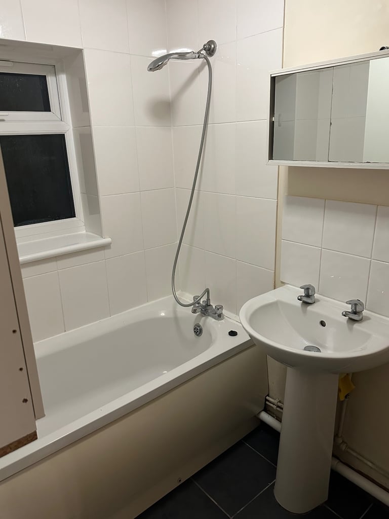 3 BEDROOM HOUSE TO RENT GILLINGHAM 