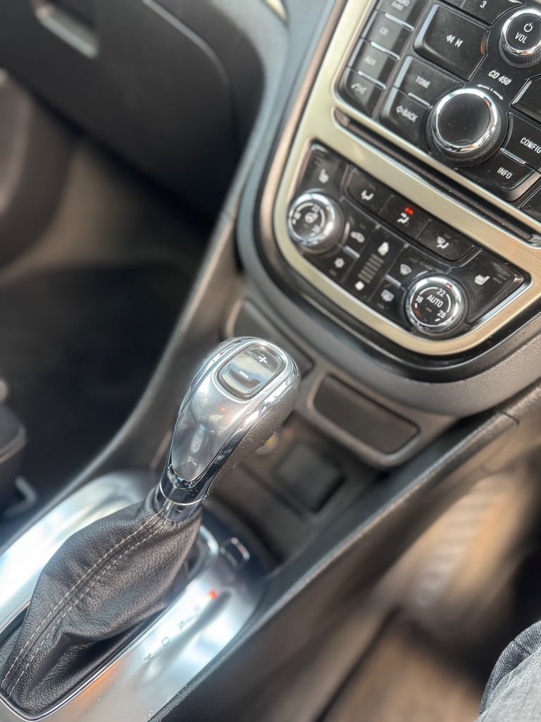 Vauxhall, MOKKA, Hatchback, 2015, automatic, 1364 (cc), 5 doors