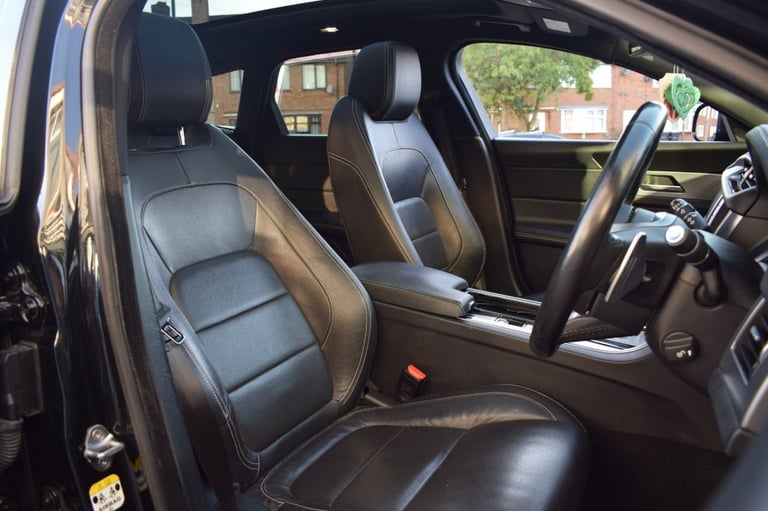 2018 Jaguar XF 2.0 D R-SPORT AWD 5d 238 BHP Estate Diesel Automatic