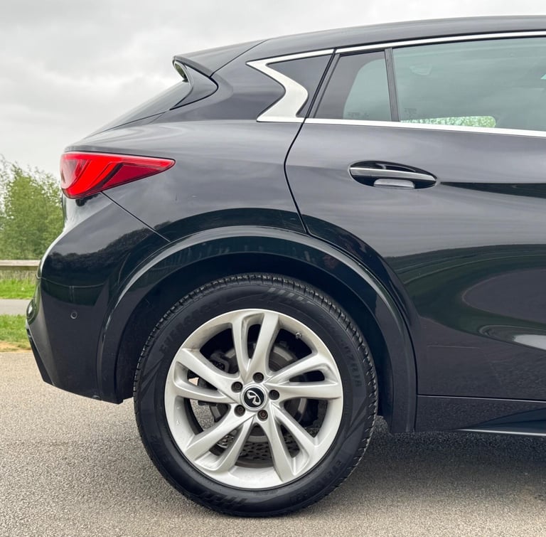 2016 Infiniti Q30 2.2d Premium DCT Euro 6 (s/s) 5dr HATCHBACK Diesel Automatic