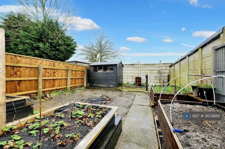 3 bedroom house in Sycamore Road, Long Eaton, Nottingham, NG10 (3 bed) (#2602885)