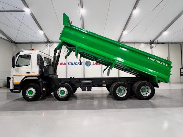 Volvo FM 380 8x4 Day Cab Steel Tipper Manual