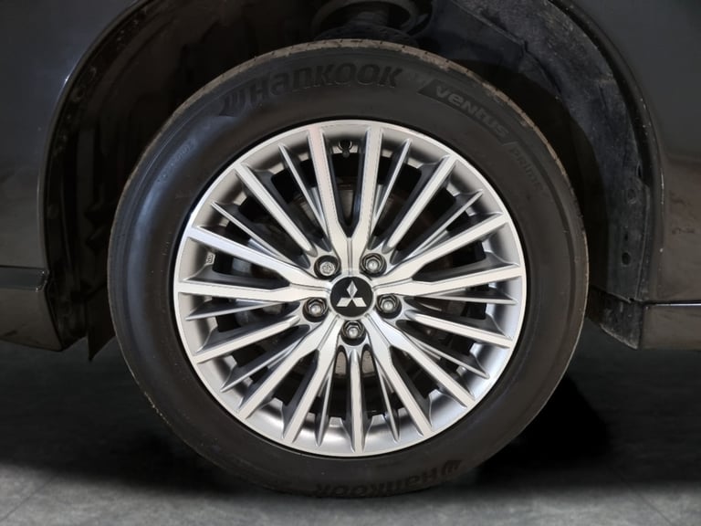 2021 Mitsubishi Outlander 2.4h TwinMotor 13.8kWh Exceed Safety SUV 5dr Petrol Plug-in Hybrid CVT ...