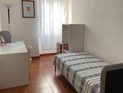 image for Spacious & Cosy Single Room for Rent LS7 2AA
