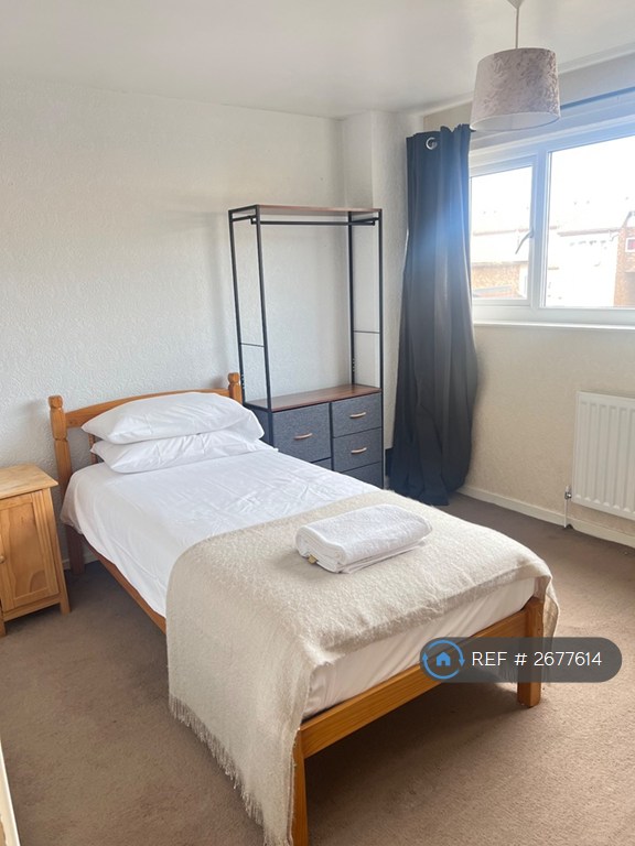 4 bedroom house in Addison, Newcastle Upon Tyne, NE6 (4 bed) (#2677614)