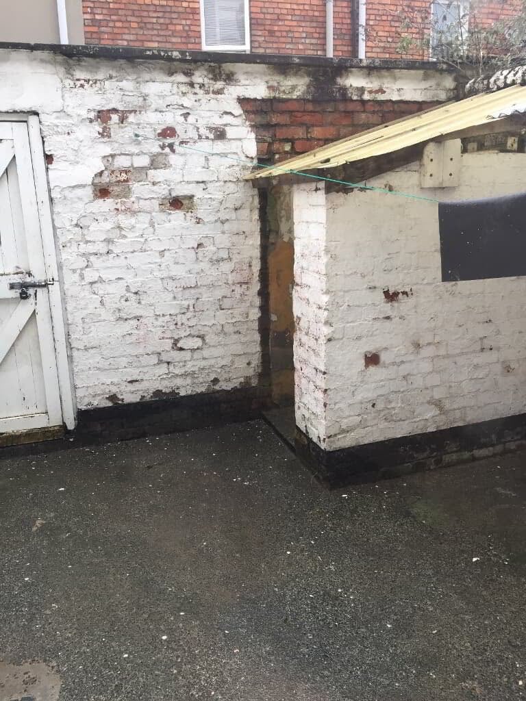 2 bed mid-terrace House Donegal Road Area