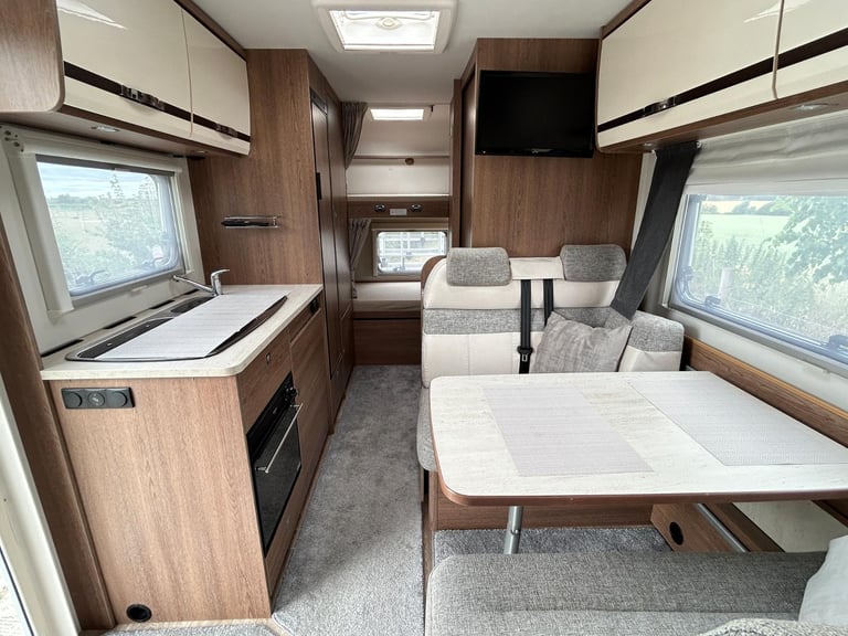 Dethleffs Trend A5887 Motorhome  For Sale, Wi-Fi, 2 Solar Panels, Bunk Beds