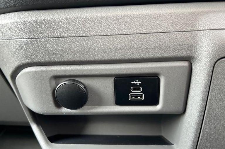 2025 Ford Transit Custom 280 Limited AUTO L2 LWB FWD 2.0 EcoBlue 136ps, PLYLINED Automatic Panel ...