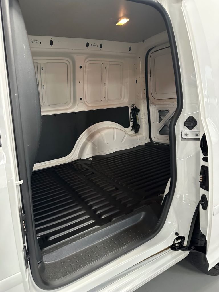 2018 18 VOLKSWAGEN CADDY 2.0 TDI C20 BLUEMOTION TECH HIGHLINE PANEL VAN 5DR DIES