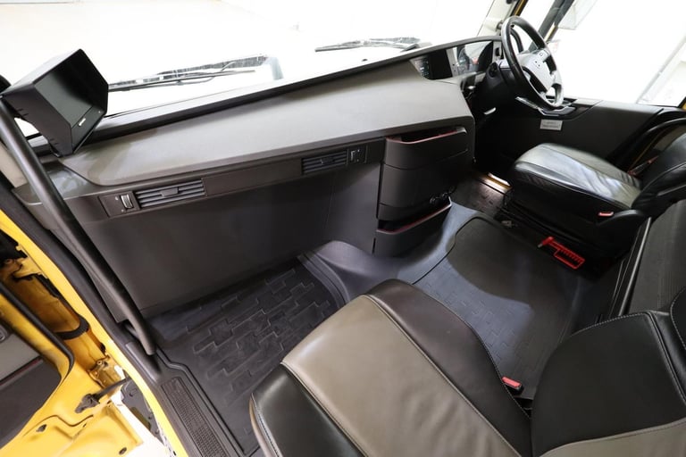 2019 (19 PLATE) Volvo FH460 6x2 Euro 6 Tractor Units