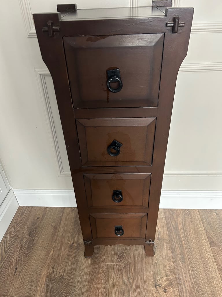 Four drawer unit 