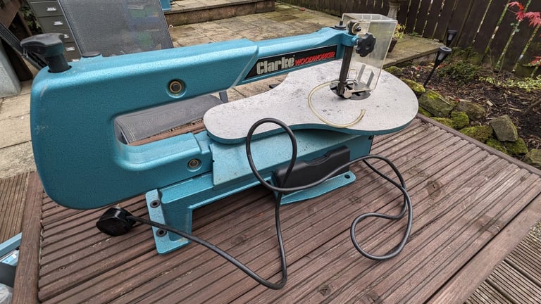 Clarke Woodworker Saw CSS16V 